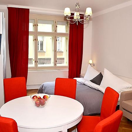 Classic 2Bdr Suite By Ruterra Praga Exterior foto